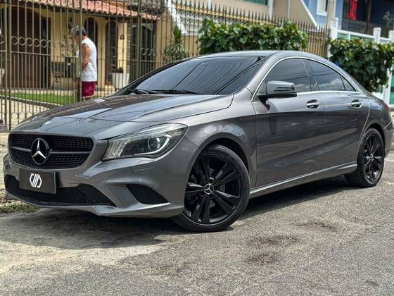 MERCEDES-BENZ CLA 200 1.6 URBAN 16V FLEX 4P AUTOMÁTICO